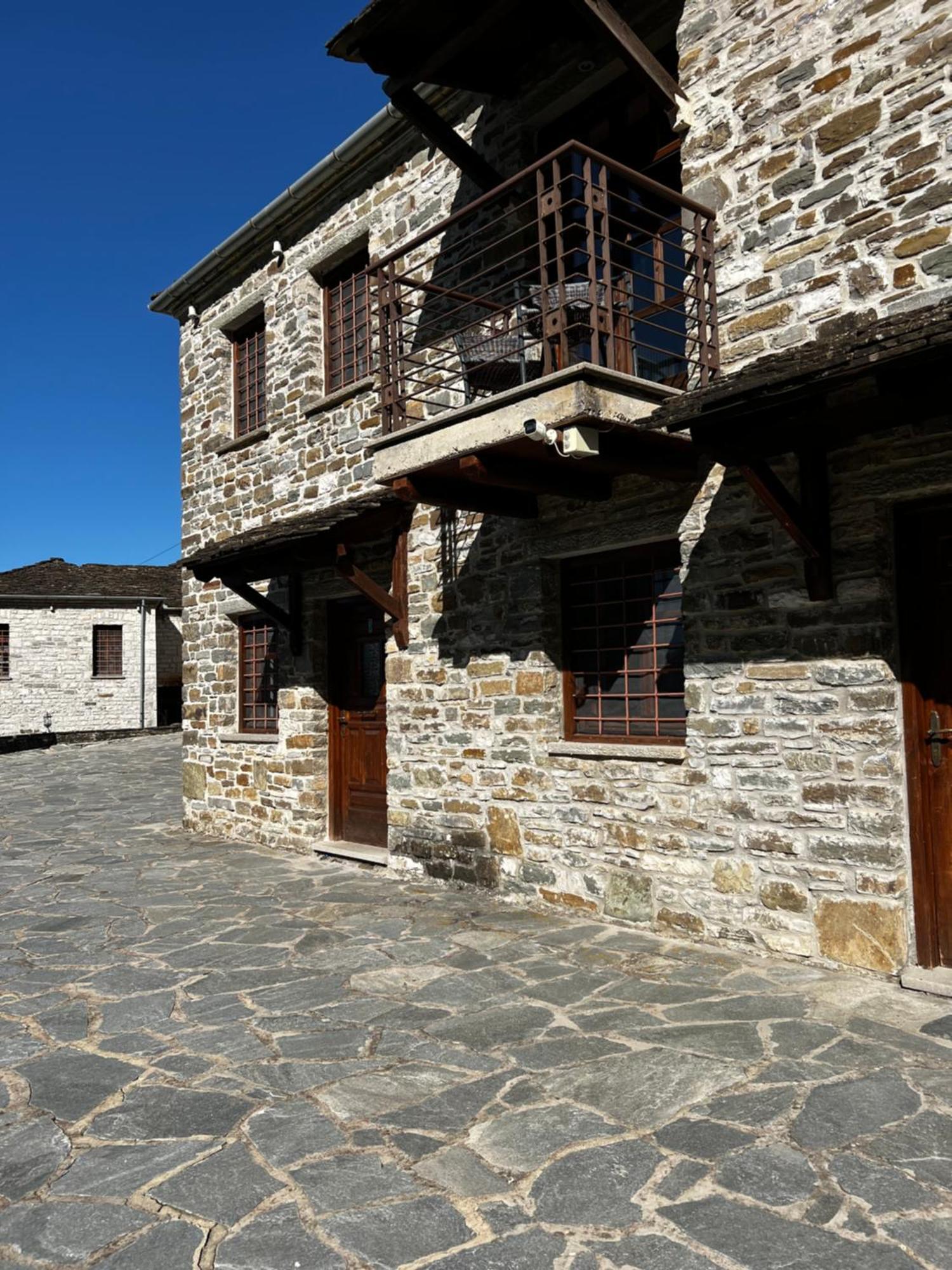 Ikojenia Traditional Lodge Pápingo Kültér fotó