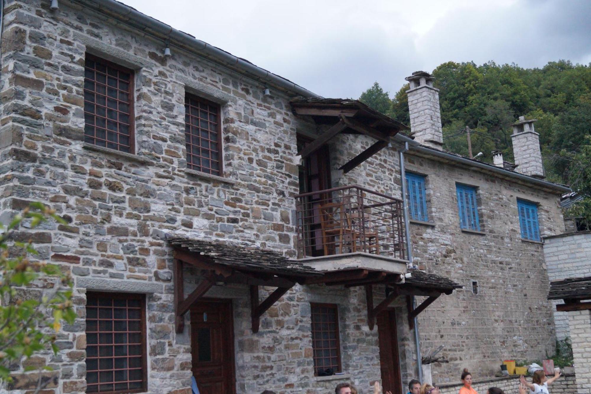 Ikojenia Traditional Lodge Pápingo Kültér fotó
